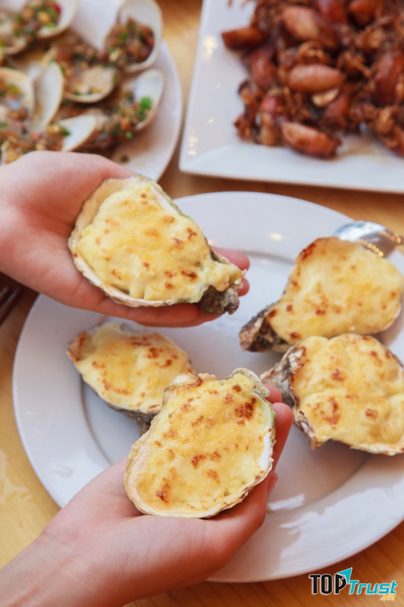 Quán hải sản Tomato