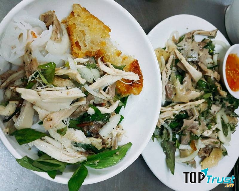 Quán Hằng - Bánh ướt lòng gà đặc sản Đà Lạt