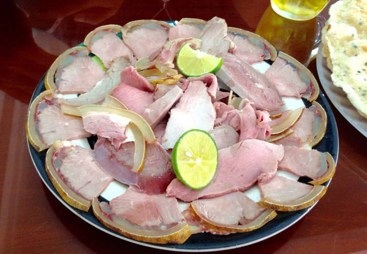 Bê Thui Cầu Mống