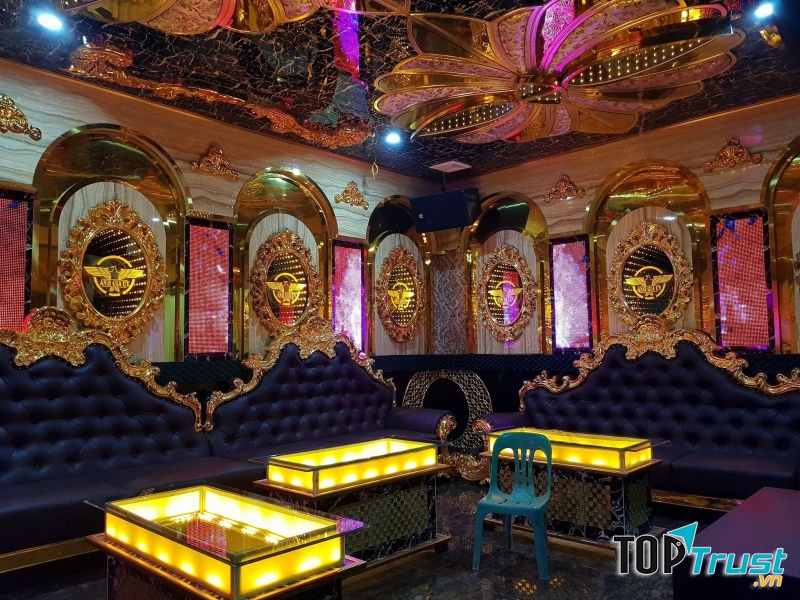 Quán Karaoke Lá Cọ