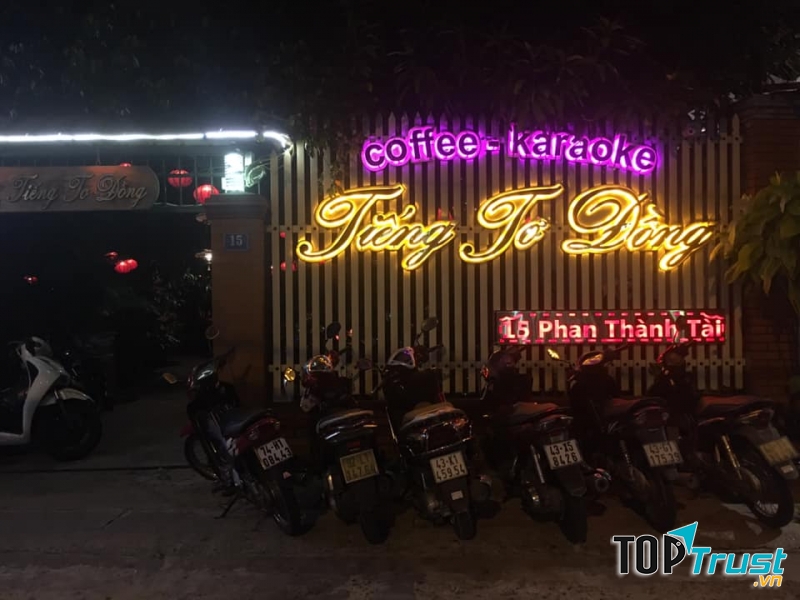 Không gian rộng rãi tại quán Karaoke Tiếng Tơ Đồng