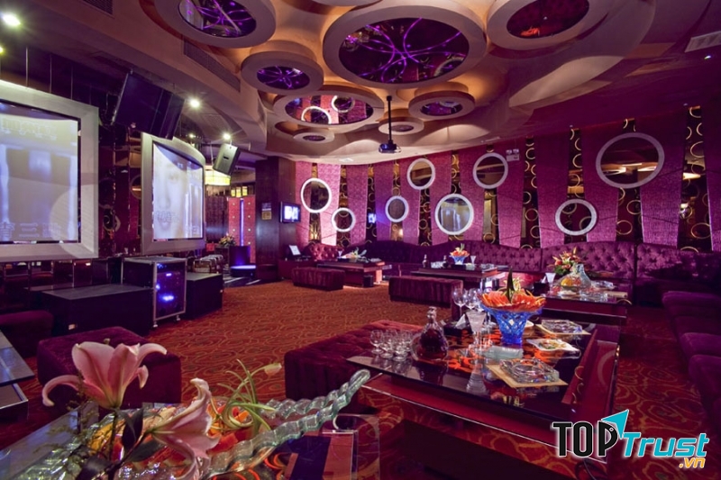 Không gian bên trong tại Quán Karaoke VIP