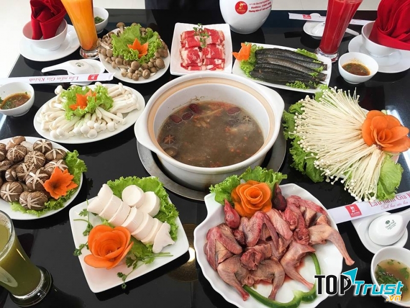 Quán Lẩu Nấm Gia Khánh là thế giới của các loại nấm