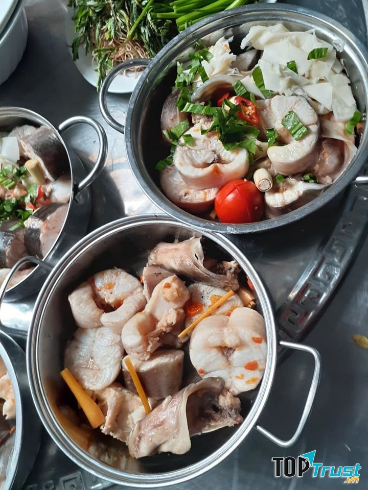 Lẩu cá năng nấu măng chua