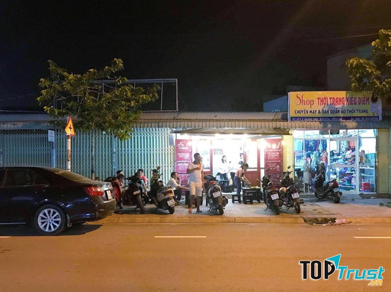 Quán Lẩu Riêu Cua Bà Tám