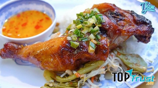 Quán Lệ – Cơm Sườn Nướng & Cơm Gà Nướng