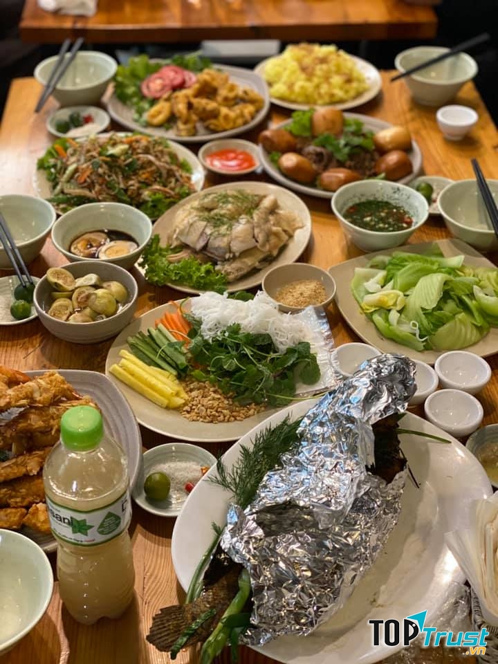 Quán Bia hơi Bà Đạt