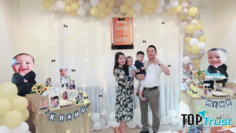 Tiệc sinh nhật tổ chức tại Quán Nhà Ta