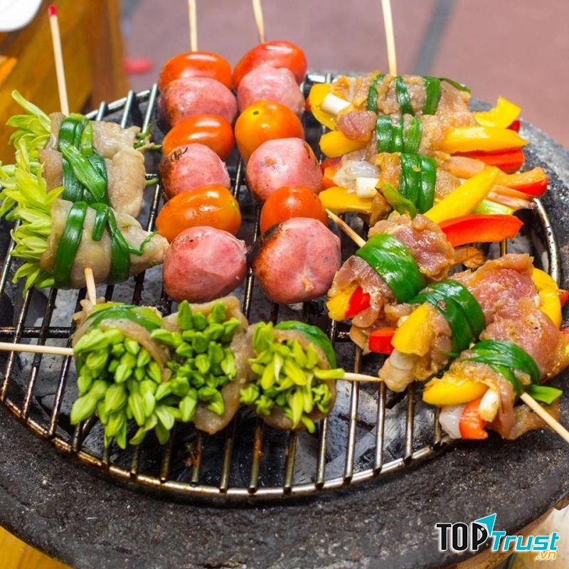 Quán nướng Tứ Hải