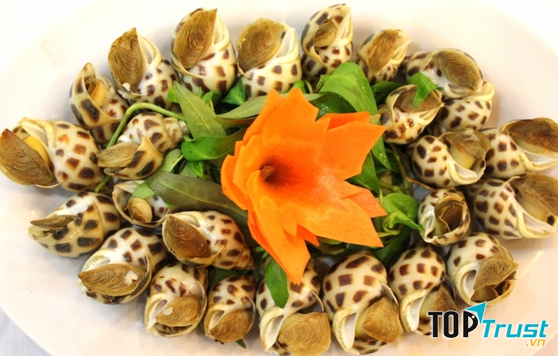 Quán ốc chị Hoa