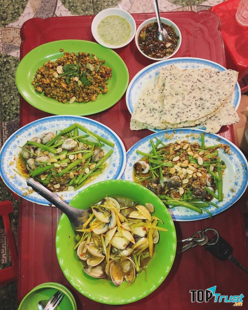 Quán ốc Hiếu Long