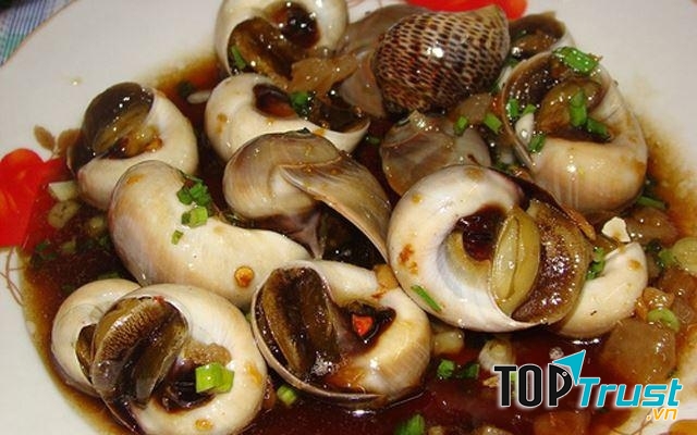 Quán Ốc Hoa Tèo đáp ứng đủ 3 tiêu chí ngon, bổ, rẻ
