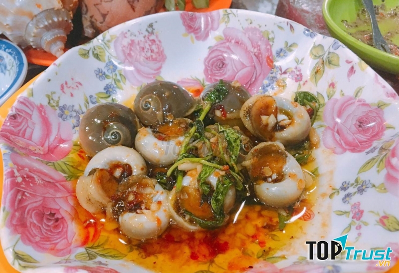 Quán Ốc Hương Già