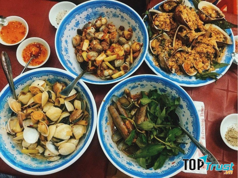Quán Ốc Hương Già