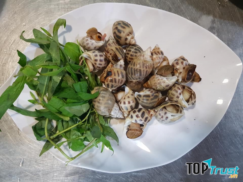 Quán Ốc Trần Đào