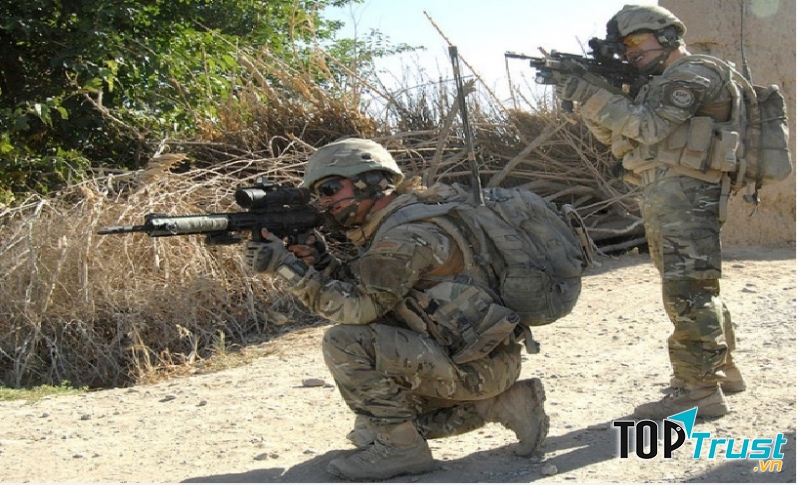 Quân phục ngụy trang của lục quân Anh