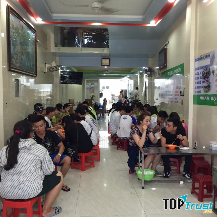 Quán sữa chua Phượng Ớt