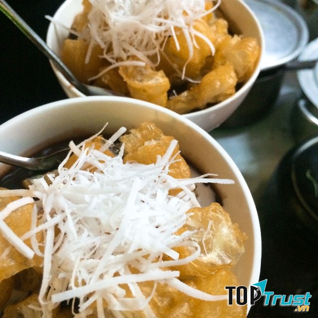 Quán Sủi dìn Cô Út