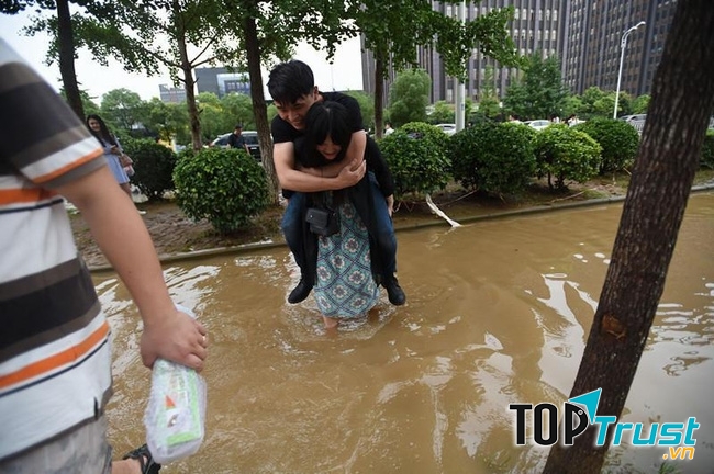 Quan tâm người khác