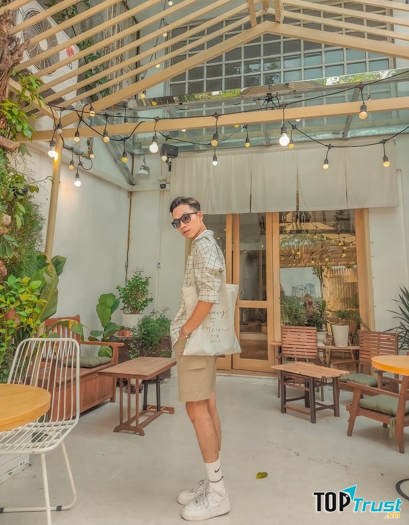 Không gian bên ngoài cực chill (ảnh Vũ Đức Trung Anh)