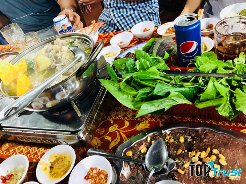 Lẩu dê tại Trung Dê quán