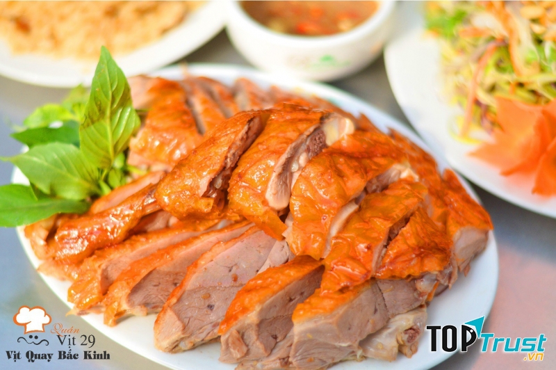 Đĩa vịt quay thơm ngon hấp dẫn của Vịt 29