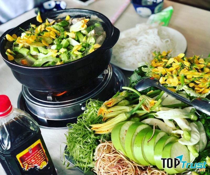 Lẩu mắm Yên Hà