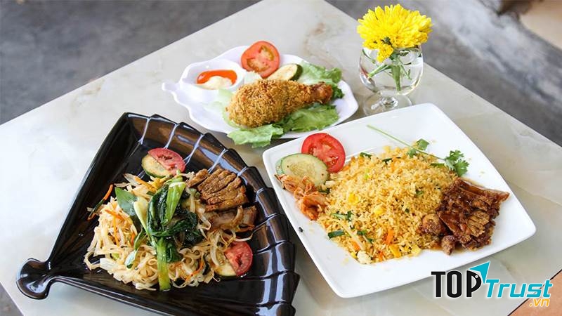 Cơm chiên Quang Aachener Imbiss