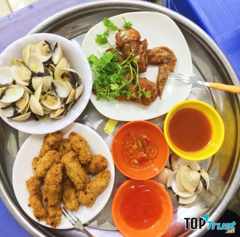 Quang Anh – Ốc & Chè Sài Gòn