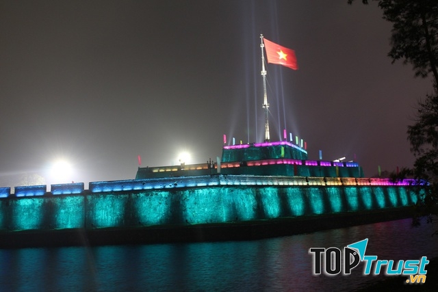 Quảng trường Ngọ Môn