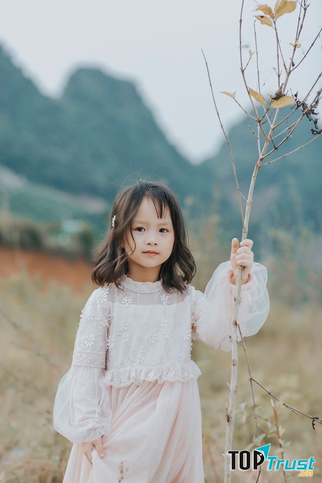 Trang thiết bị hiện đại, đạo cụ đầy đủ, có concept mẫu hoặc thiết kế theo yêu cầu.