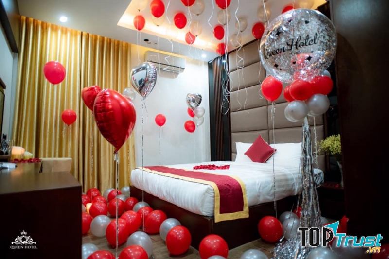 Queen Hotel