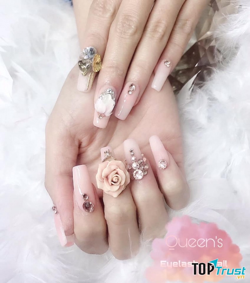 Queen’s Eyelash - Nail