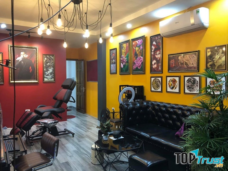 Không gian tại Quốc Hoàn Tattoo Studio