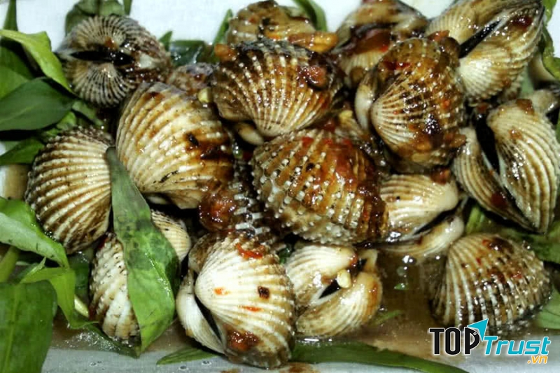 Món ăn hấp dẫn tại nhà hàng