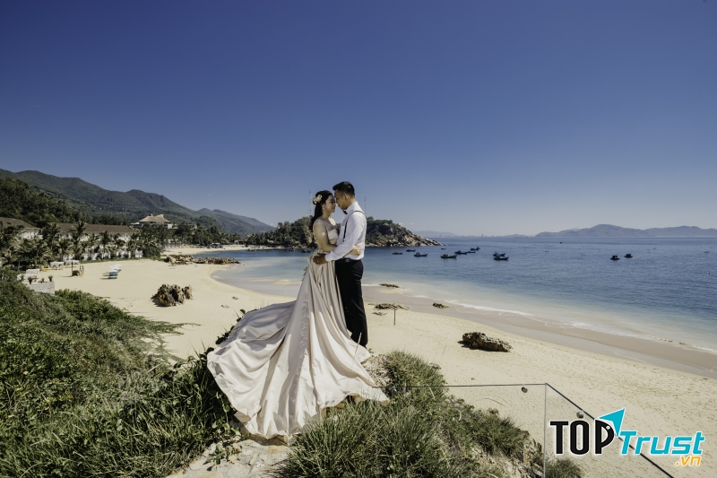 Bãi biển tuyệt đẹp và yên bình