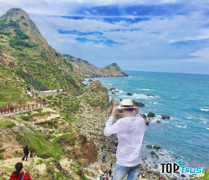 Chi phí ăn – ở cho một chuyến du lịch tại Quy Nhơn lại tương đối rẻ