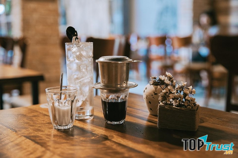 Quỳnh Acoustic Coffee