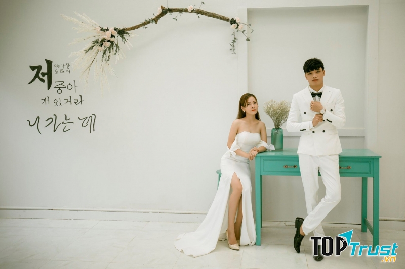 Quỳnh Paris wedding