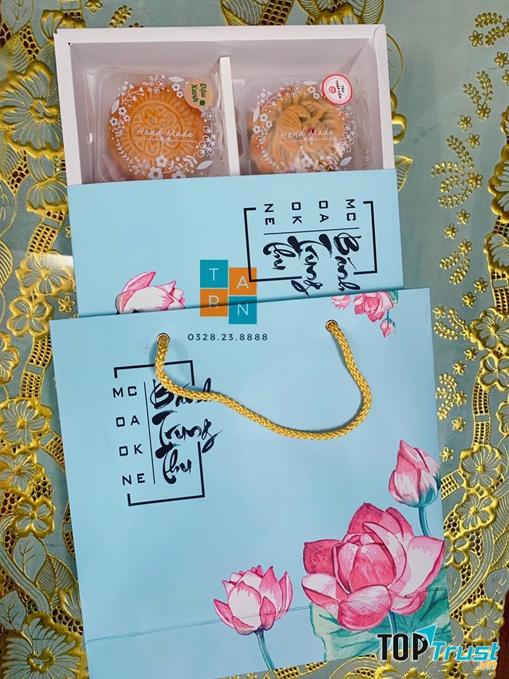 Bánh không chỉ thơm ngon hấp dẫn mà hình thức còn vô cùng đẹp mắ