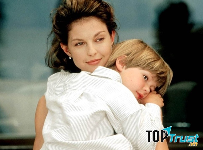 Cha mẹ cần thẳng thắn khi con phạm sai lầm