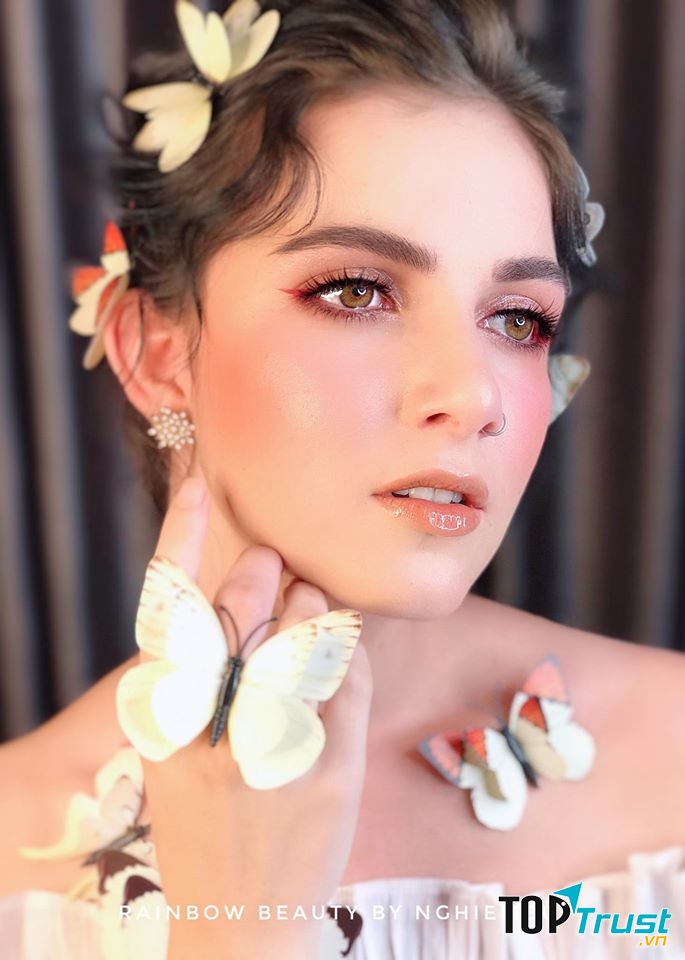 Rainbow Beauty by NghiemBui