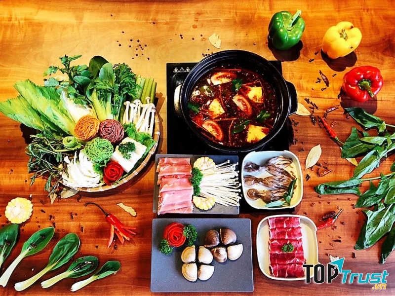Rakuen Hotpot