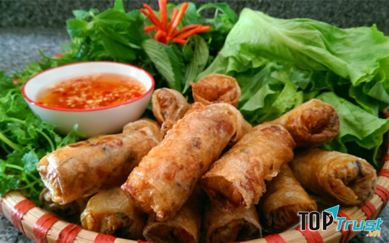 Ram được chiên giòn rụm vừa nóng siêu ngon