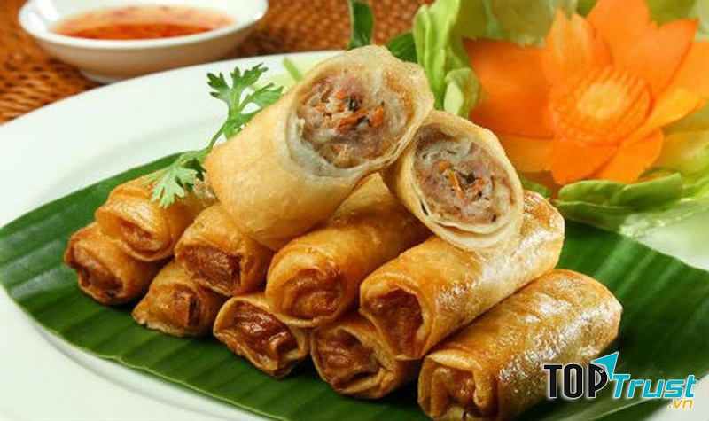 Ram cuốn ở đây ngon, chiên không bị nhiều dầu,