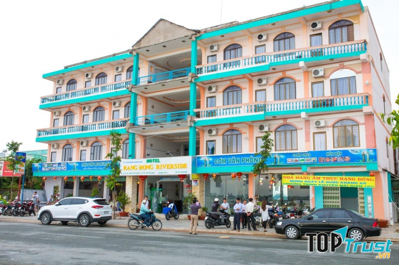 Khách sạn Rạng Đông