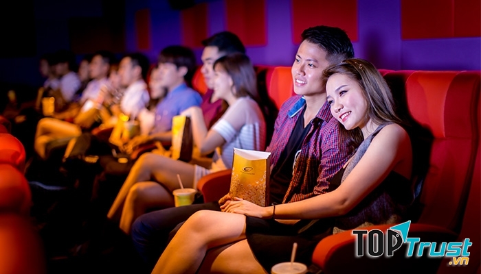 Bạn có thể đi xem phim cùng người ấy