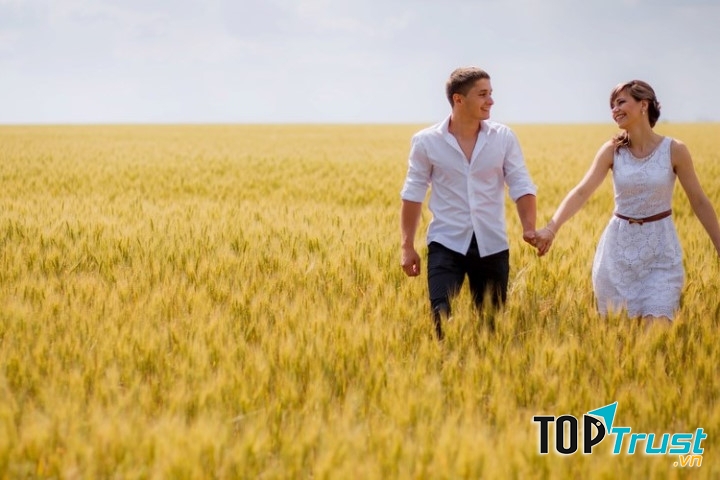 Thường xuyên quan tâm, động viên người phụ nữ của bạn