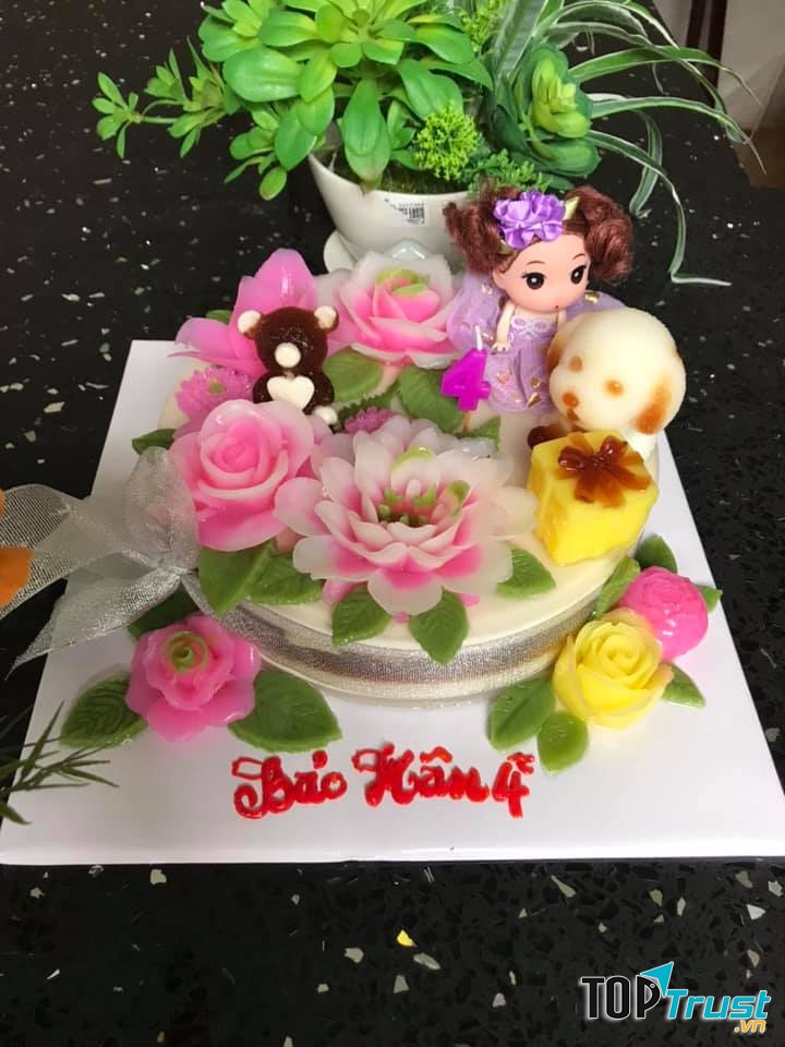 Rau câu sinh nhật Huỳnh Giao