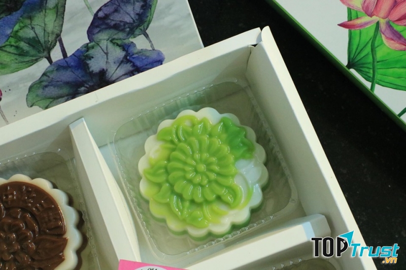 Bánh sử dụng 100% nguyên liệu tự nhiên.